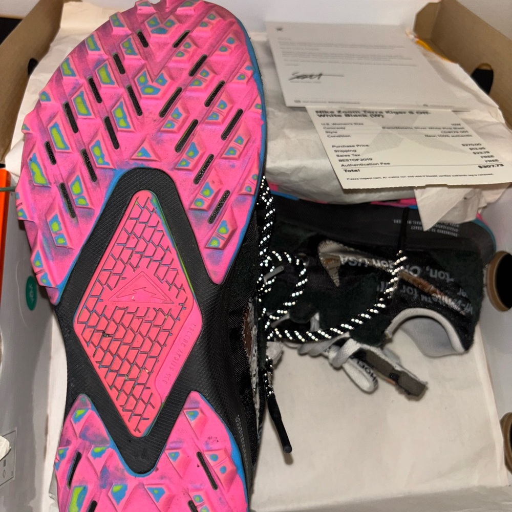 Nike off white terra kiger